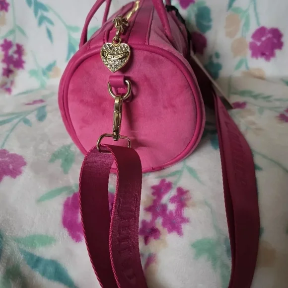 Juicy Couture Mini Barrel Bag Queen Of Everything Pink Terry Free Love Barbie E5 - Picture 4 of 11